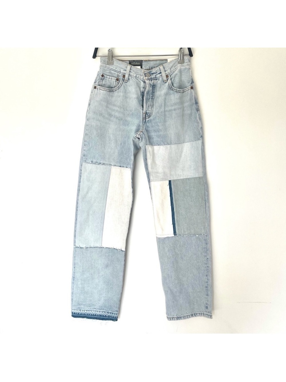 New LEVI’S Light Wash Patchwork Straight Leg Jeans - Picture 5 of 11
